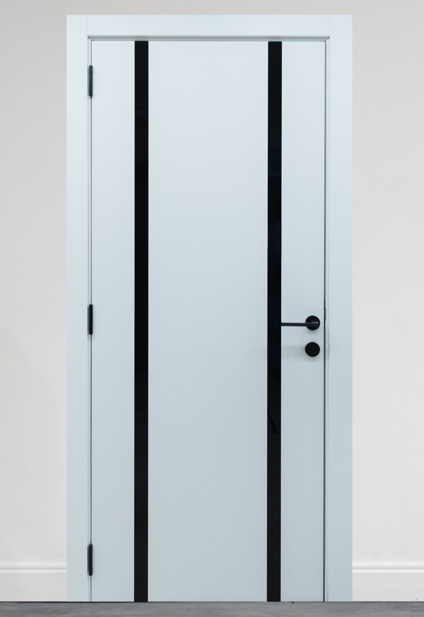 Sobna vrata - Sneg bela sa crnim staklom